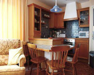 Haven Court Broad Haven Bagian luar foto